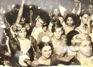 Carnaval do Rádio Clube com tema &#34;Espanha&#34;, em 1969. (Foto: Facebook)