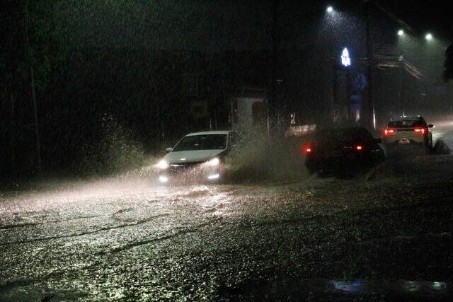 Na v&eacute;spera do Natal, Capital volta a registrar pancadas de chuva