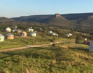 Zigurats, povoado que é base da Dakila Pesquisas, em Corguinho.