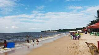 Distante cerca de 1h20 de barco, Cotijuba é uma opção de lazer próxima de Belém para você curtir o verão amazônico (Foto: Reprodução)