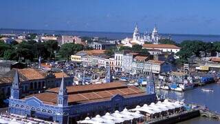 Vista do Ver o Peso, um mercado público inaugurado em 1901, atração turístico imperdível em Belém do Pará (Foto: Reprodução)