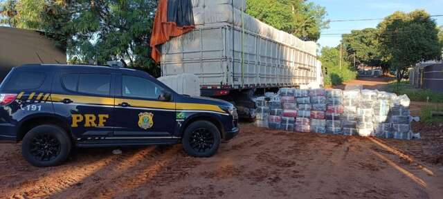 PRF apreende 1,5 tonelada de maconha escondida em meio a carga de algod&atilde;o 