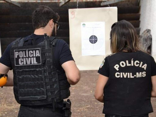 Investigadores da Polícia Civil durante treinamento. (Foto: Arquivo/PCMS)