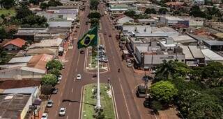 Vista aérea da região central de Sidrolândia cidade onde crime aconteceu (Foto: Correio do MS)