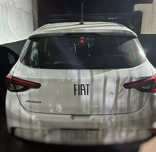 Fiat Argo roubado pelo autor foi apreendido pelos policiais (Foto: Divulgação | BPMChoque)