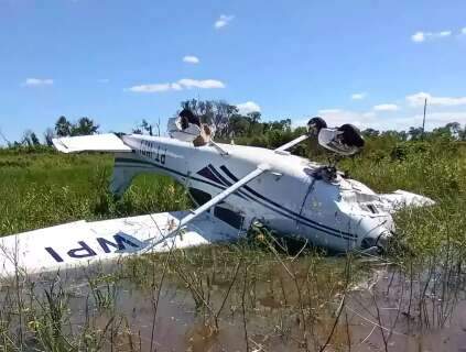 Avião que "capotou" no Pantanal estava regular, afirma delegada