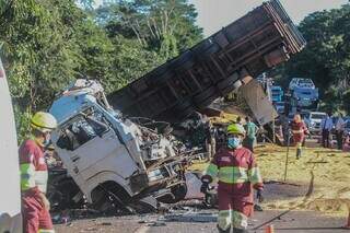 Acidente com seis mortes na BR-163, em abril deste ano (Foto: Marcos Maluf)