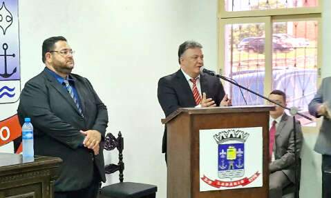 Prefeito de Lad&aacute;rio anuncia que vai fechar as portas por 1 semana para auditoria