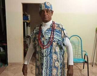 Orivaldo &#039;entrou&#039; em mundo sagrado aos 7 anos rodeado por preconceito 