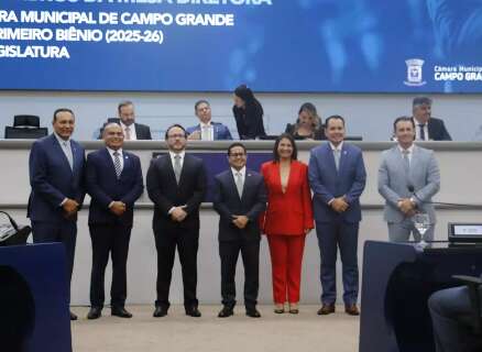 Vota&ccedil;&atilde;o un&acirc;nime confirma Papy presidente da C&acirc;mara e aprova nova Mesa Diretora