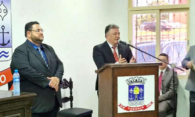 Prefeito de Lad&aacute;rio anuncia que vai fechar as portas por 1 semana para auditoria