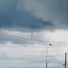 &quot;Tornadinho&quot;, nuvem funil chama aten&ccedil;&atilde;o no c&eacute;u de Chapad&atilde;o do Sul