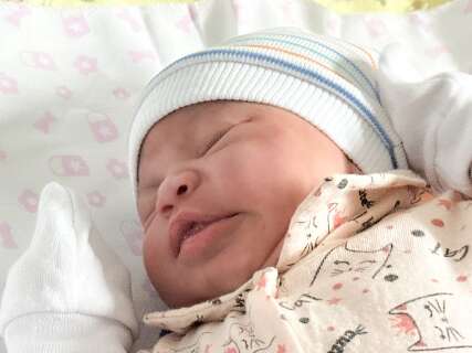 &#039;Inaugurando&#039; gera&ccedil;&atilde;o, 1&ordm; beb&ecirc; do ano nasceu aos 9 minutos de 2025