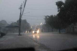 Chuva na região do Lago do Amor registrada no final de ano (Foto: Paulo Francis)