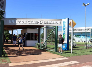 Fachada da Uems, em Campo Grande. (Foto: Arquivo/Osmar Veiga)