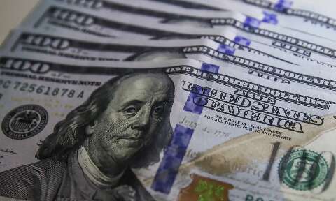 Dólar se valoriza e fecha o dia cotado a R$ 6,18 nesta sexta-feira