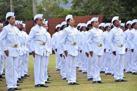 Servi&ccedil;o militar feminino tem 7 mil inscritos; vagas s&atilde;o para 1,4 mil