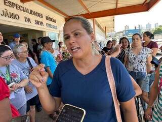 M&atilde;es voltam a protestar contra falta de fraldas, rem&eacute;dios e suplementos