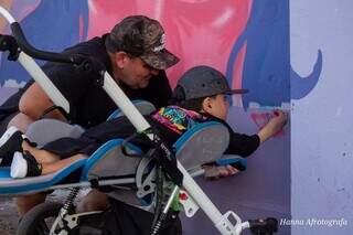 Santo Eug&ecirc;nio ganha mural de 10 metros para colorir a comunidade