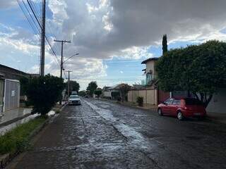 Chuva r&aacute;pida na Capital chega para aliviar &quot;calor&atilde;o&quot; de 34&deg;C 