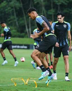 Estaduais come&ccedil;am hoje com Botafogo e Vasco em campo pelo Carioca