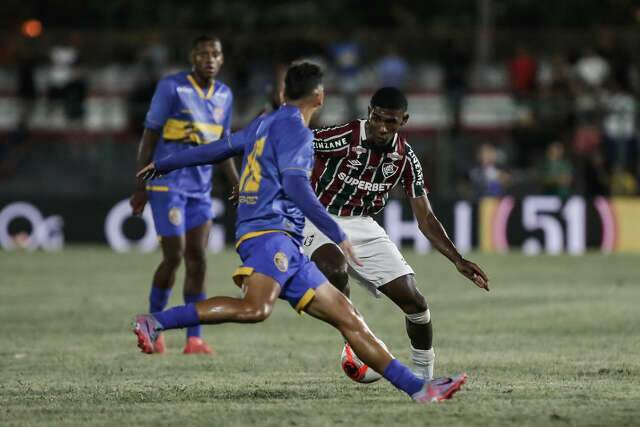 Fluminense e Sampaio Corr&ecirc;a empatam sem gols na estreia do Carioca