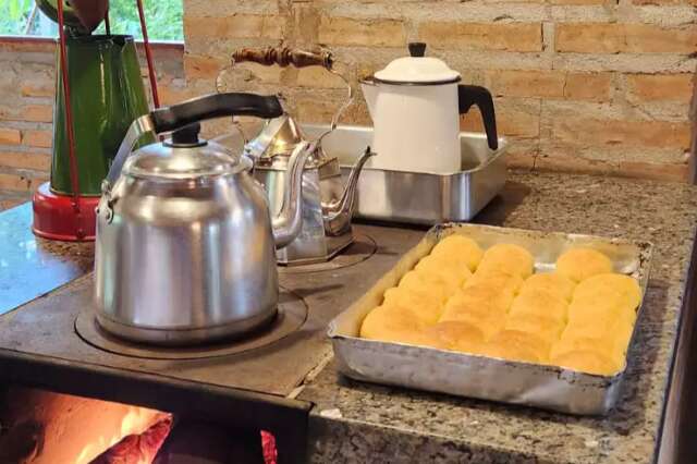  Caf&eacute; caseiro &eacute; servi&ccedil;o de quem trocou Capital para viver natureza