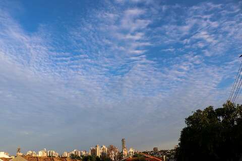 Sol predomina, mas chuva n&atilde;o &eacute; descartada em dia com m&aacute;xima de 39&ordm;C