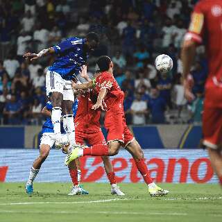 Cruzeiro vence no Mineir&atilde;o e Corinthians faz o &#039;dever de casa&#039; na Arena 