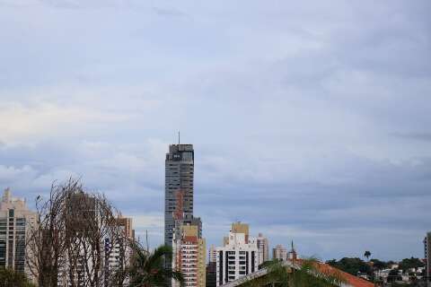 Campo Grande abre a semana com possibilidade de mais pancadas de chuva