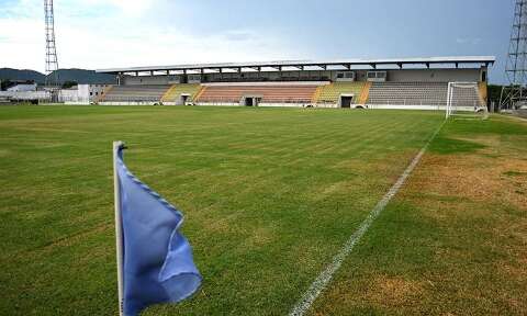 Com redu&ccedil;&atilde;o de mil lugares, est&aacute;dio do Corumbaense &eacute; liberado para o estadual 