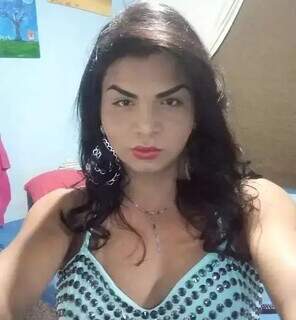 Mulher trans diz que foi atacada a mando de cafetina