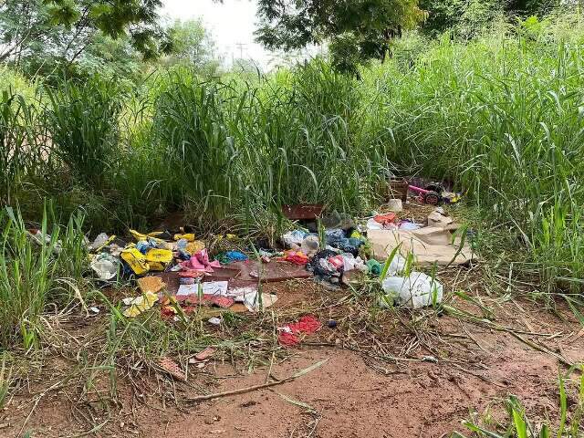 Prefeitura de Bonito exp&otilde;e lixo de moradores e ter&aacute; refor&ccedil;o na fiscaliza&ccedil;&atilde;o