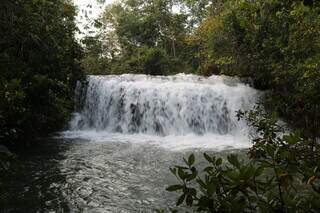 Salva de constru&ccedil;&atilde;o de hidrel&eacute;trica, cachoeira vira reserva em Pedro Gomes