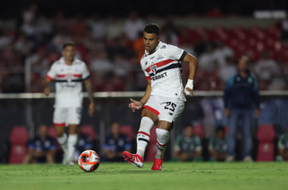 Luciano marca e S&atilde;o Paulo derrota Guarani no Morumbi pelo Paulist&atilde;o