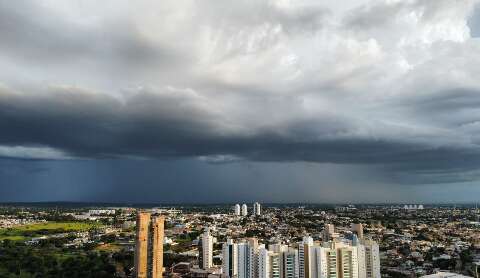 Mais &aacute;gua vindo a&iacute;: MS est&aacute; sob alerta de chuva forte com ventos de at&eacute; 100 km/h