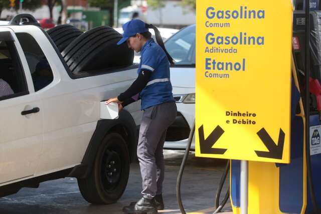 Imposto sobe nesta semana e eleva pre&ccedil;os da gasolina e do diesel 