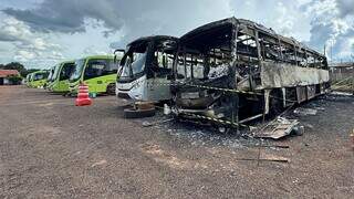 Motorista evitou que inc&ecirc;ndio chegasse a outros 22 &ocirc;nibus em p&aacute;tio de empresa