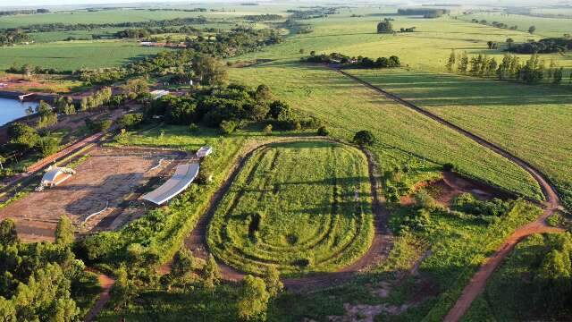 Pista de atletismo de Caarap&oacute; ser&aacute; revitalizada e usada para corrida de rua