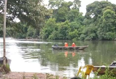 Mergulhadores encontram corpo de homem que desapareceu no Rio Verde