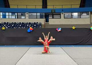 Prefeitura abre inscri&ccedil;&otilde;es para meninas treinarem gin&aacute;stica r&iacute;tmica na Capital