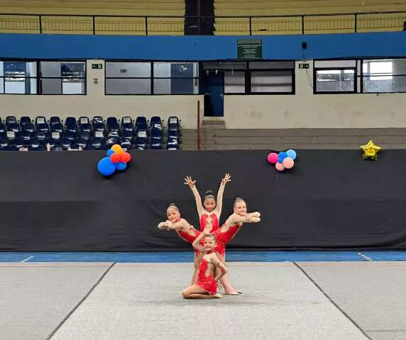 Prefeitura abre inscri&ccedil;&otilde;es para meninas treinarem gin&aacute;stica r&iacute;tmica na Capital