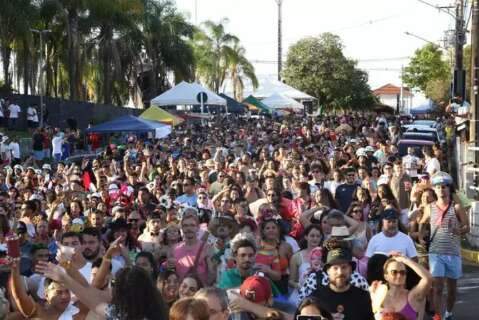 Carnaval em mar&ccedil;o deve injetar R$ 24 milh&otilde;es no com&eacute;rcio de Campo Grande