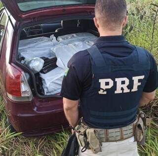 Caminh&atilde;o-ba&uacute; levava 5,6 toneladas de maconha da fronteira para o Rio