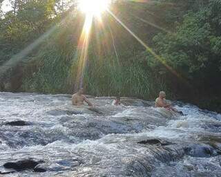 Feira Quilombola com camping e cachoeira &eacute; op&ccedil;&atilde;o de bate e volta 