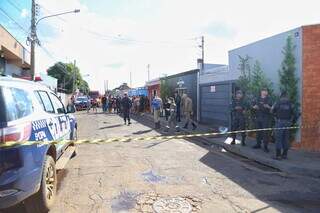 Atirador faz 14 disparos e mata &quot;Dinho&quot;, chefe do narcotr&aacute;fico na Vila Nhanh&aacute;