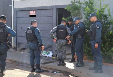 Atirador faz 14 disparos e mata &quot;Dinho&quot;, chefe do narcotr&aacute;fico na Vila Nhanh&aacute;