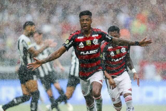 Flamengo &eacute; tricampe&atilde;o da Supercopa em Bel&eacute;m e campo-grandenses comemoram 