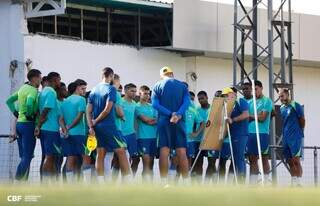 Brasil come&ccedil;a disputa do hexagonal final do Sul-Americano de futebol