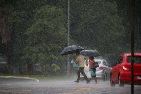 Meteorologia segue previs&atilde;o e Capital registra pancadas de chuva